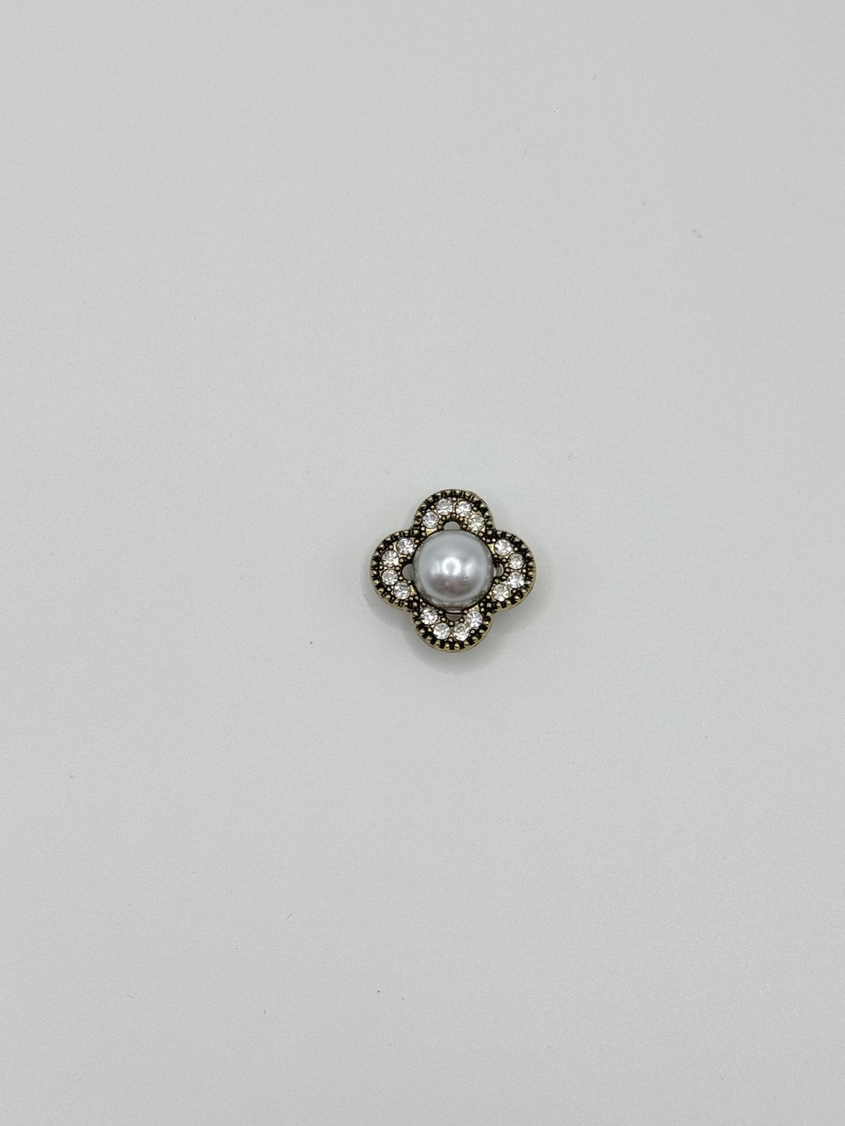 Vintage clover removable decorative charm, sold individually.